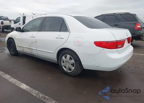 2005 Honda Accord 2.4 Lx z USA, uszkodzony, nr VIN 1HGCM56415A117033